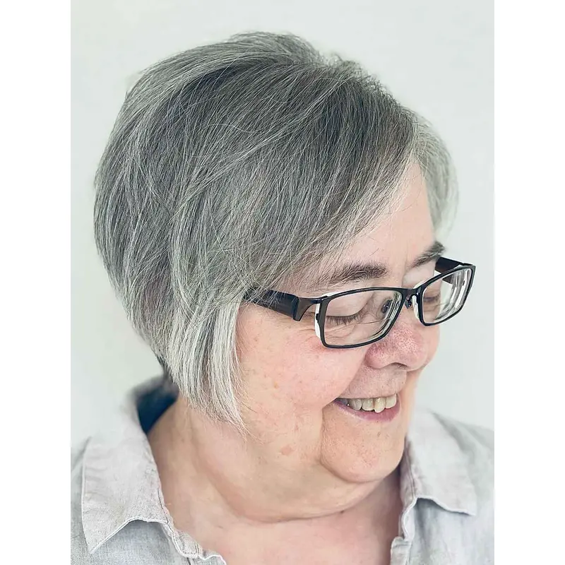 Short Grey Wigs For Older Ladies Lace Front Straight Without Bangs 6" Wigs