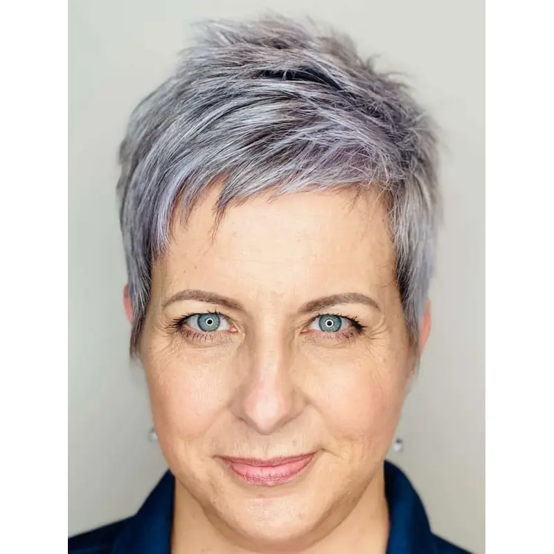 Short Grey Wigs Straight Synthetic Wigs Amazing Lace Front Wigs