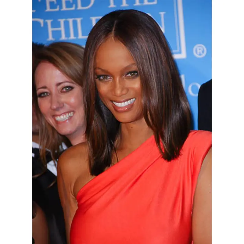 Incredible Auburn Straight Shoulder Length Tyra Banks Wigs