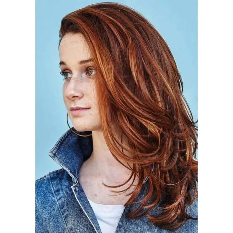 Lacewigs Auburn Wavy Wigs Without Bangs Synthetic Shoulder Length Layered Wigs