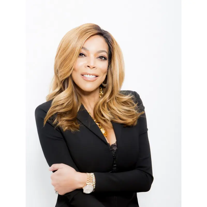 Synthetic Blonde Wavy Shoulder Length Wendy Williams Wigs