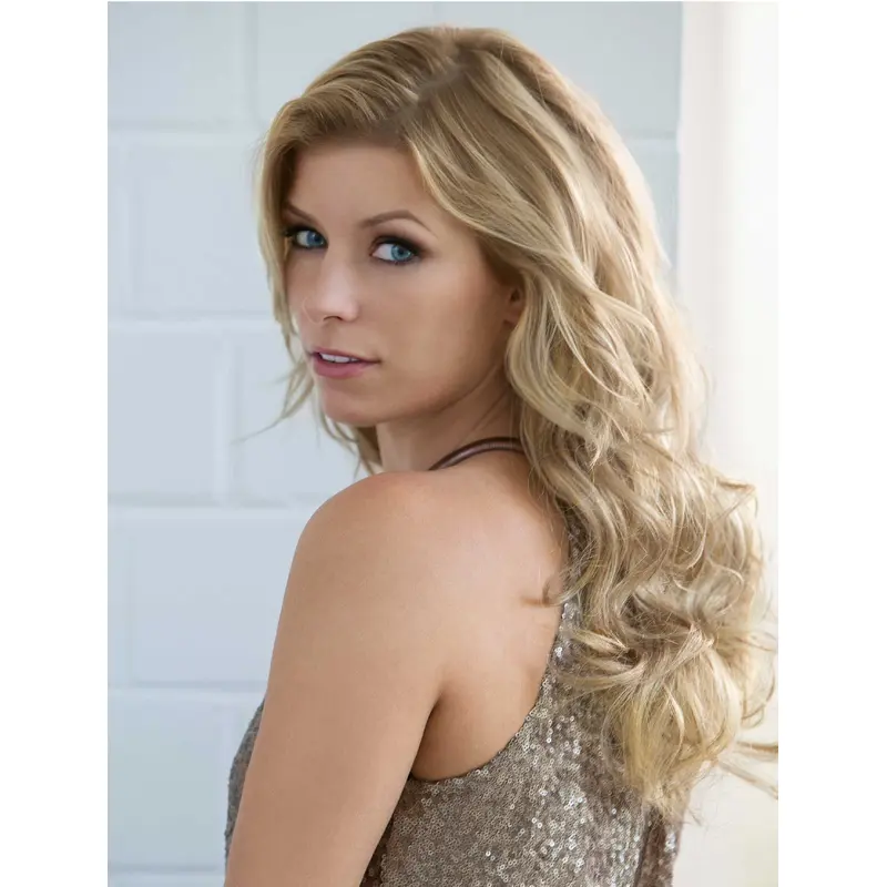 Glamorous Blonde Wavy Long Synthetic Wigs