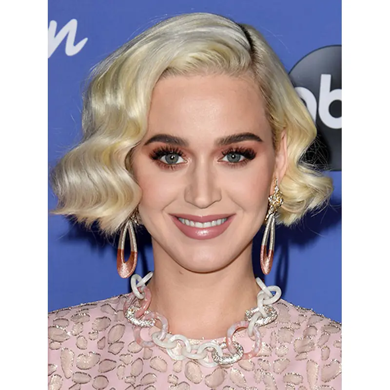 Wavy Blonde Full Lace Chin Length Bobs Katy Perry Wigs