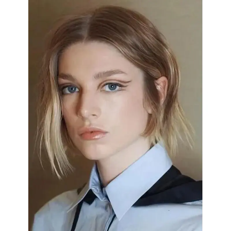 Ladies Fancy Dress Wigs Blonde Lace Front Wavy Without Bangs Undone Bob Wigs