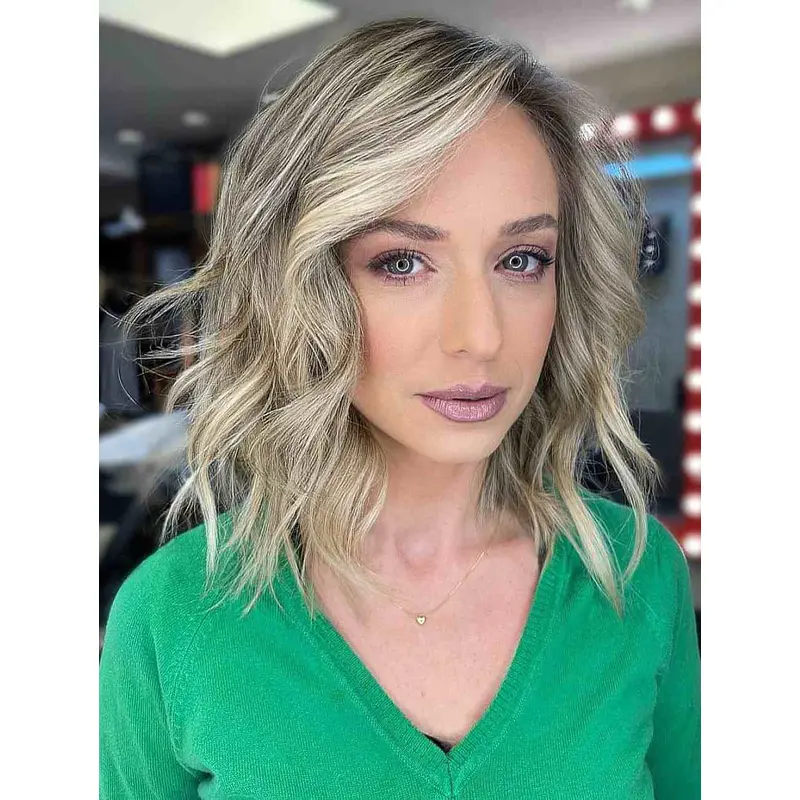 Lace Front Wigs Shoulder Length Wavy Wigs Without Bangs Synthetic Wigs