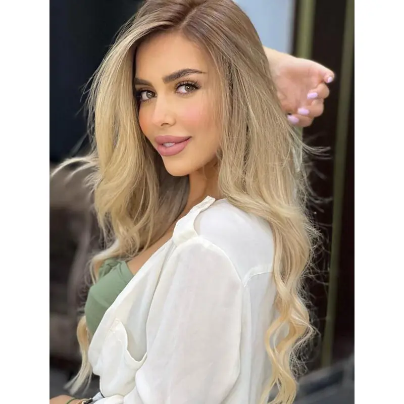 Long Blonde Wig Wavy Synthetic Wigs Without Bangs Glueless Lace Wigs