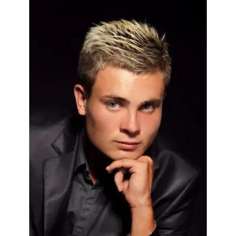 Straight Capless Blonde Synthetic Convenient Short Wigs