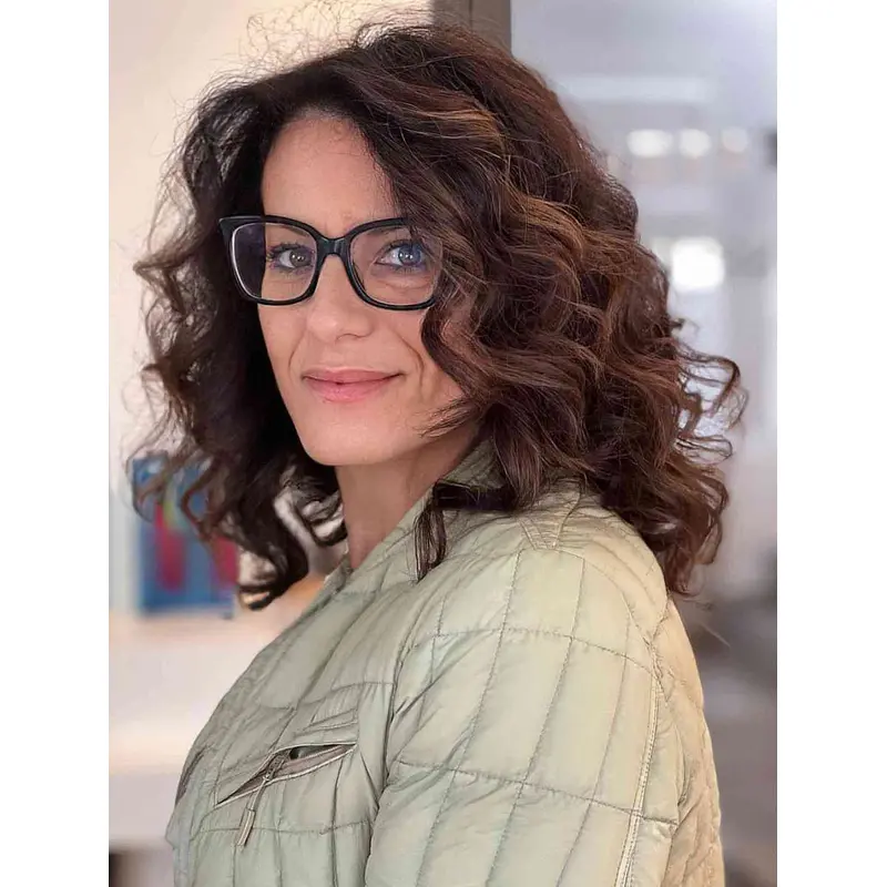 Curly Medium Length Wigs Brown Synthetic Wigs Without Bangs Wigs