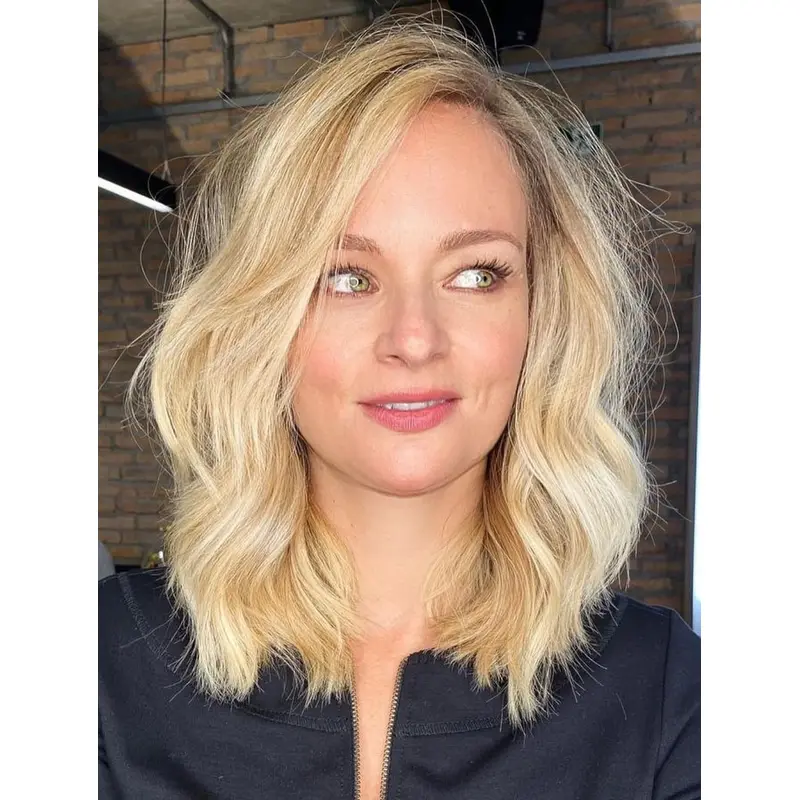 Wigs Shoulder Length Wavy Lace Front Blonde Wigs Synthetic Layered Wigs
