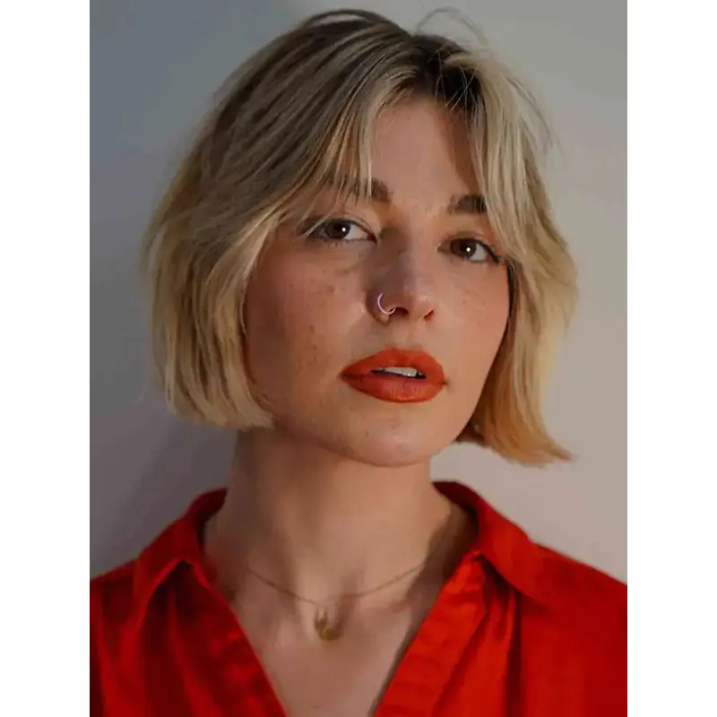 Wigs For Women Blonde Bob Layered 10" Wavy Chin Length Wigs