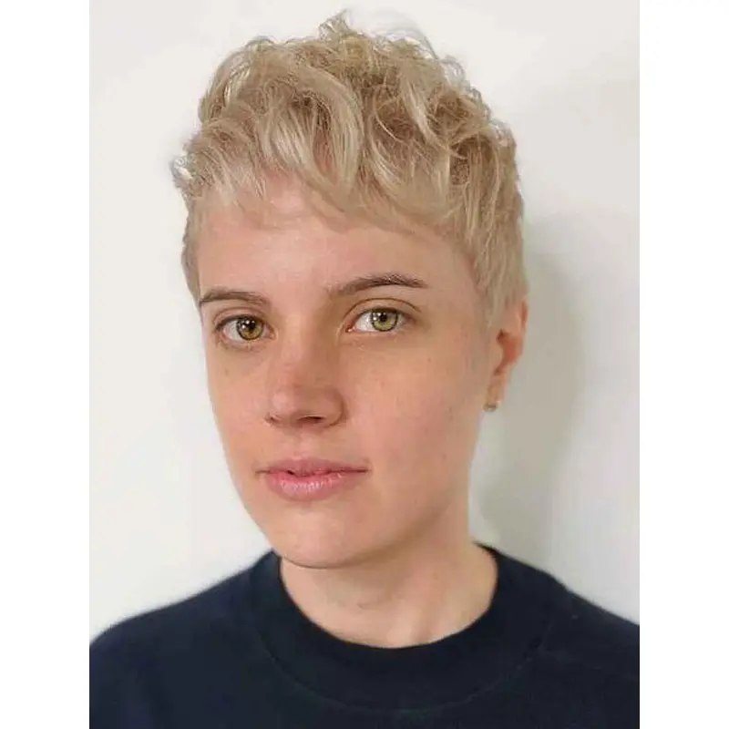 Blonde Wigs Wavy Blonde Synthetic Lace Front Cropped Boycuts Pixie Wigs