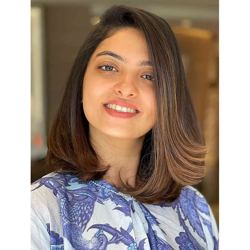 Ladies Wigs Straight Lace Front Wigs Synthetic Shoulder Length Wigs