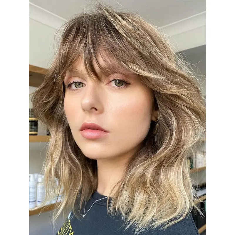 Medium Length Layered Wigs Synthetic Lace Front Wigs Wavy Blonde Wigs