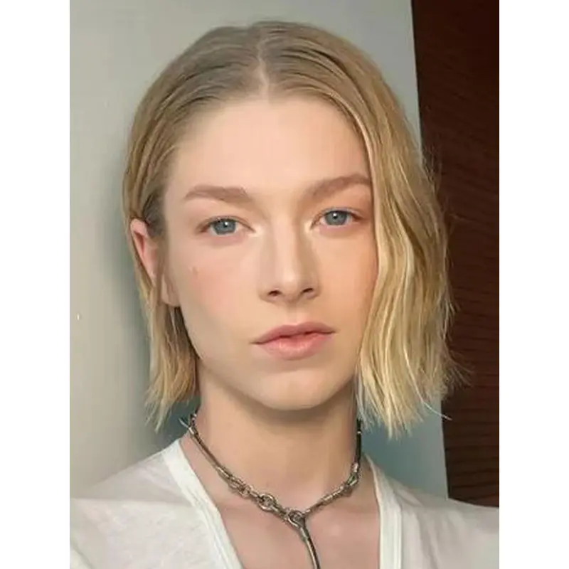 Blonde Wigs Lace Front Straight Chin Length Without Bangs 90s Boy Band Bob Wigs