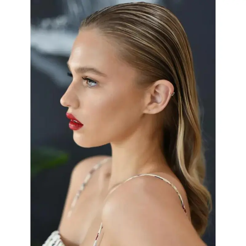 Cheap Ladies Wigs Wavy Synthetic Lace Front Long Blonde Slicked Back Wigs