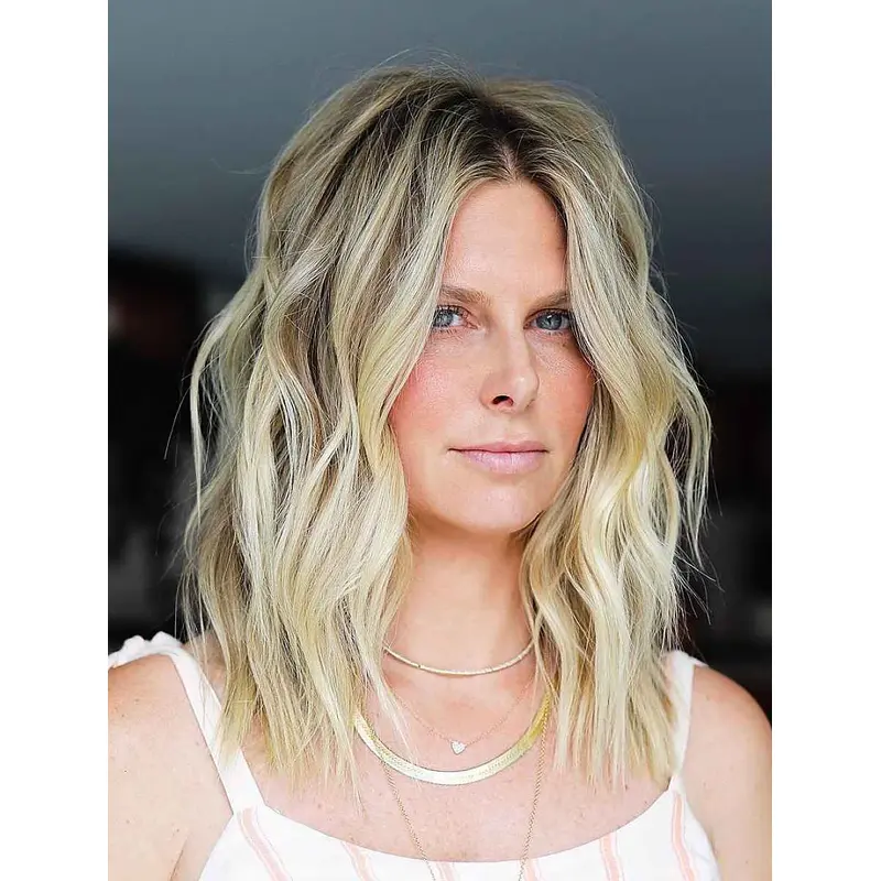 Medium Length Wigs Wavy Synthetic Wigs Lace Front Without Bangs Wigs